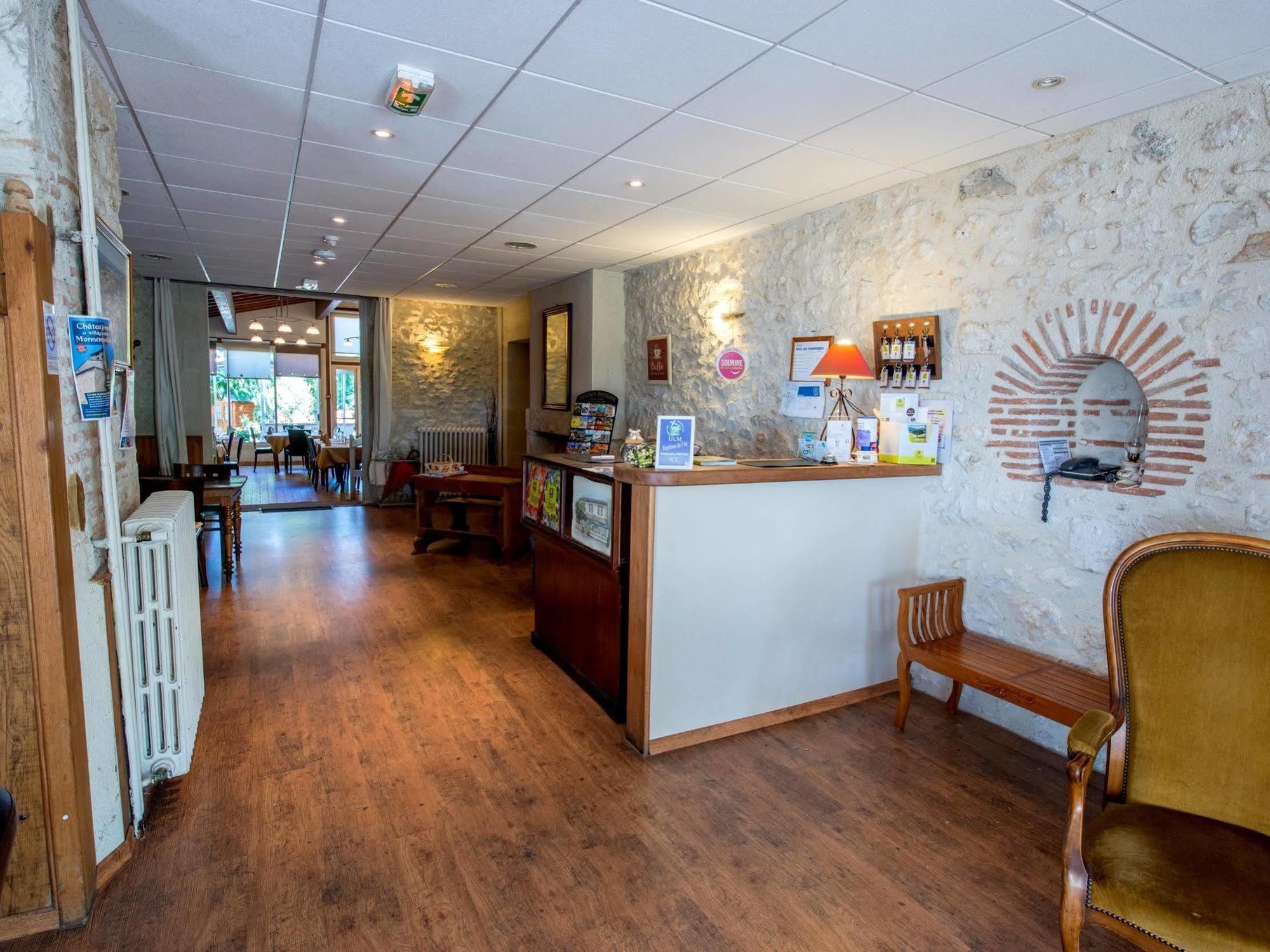 Logis Hotels - Hotel Et Restaurant Les Voyageurs Tournon-d'Agenais Exterior photo